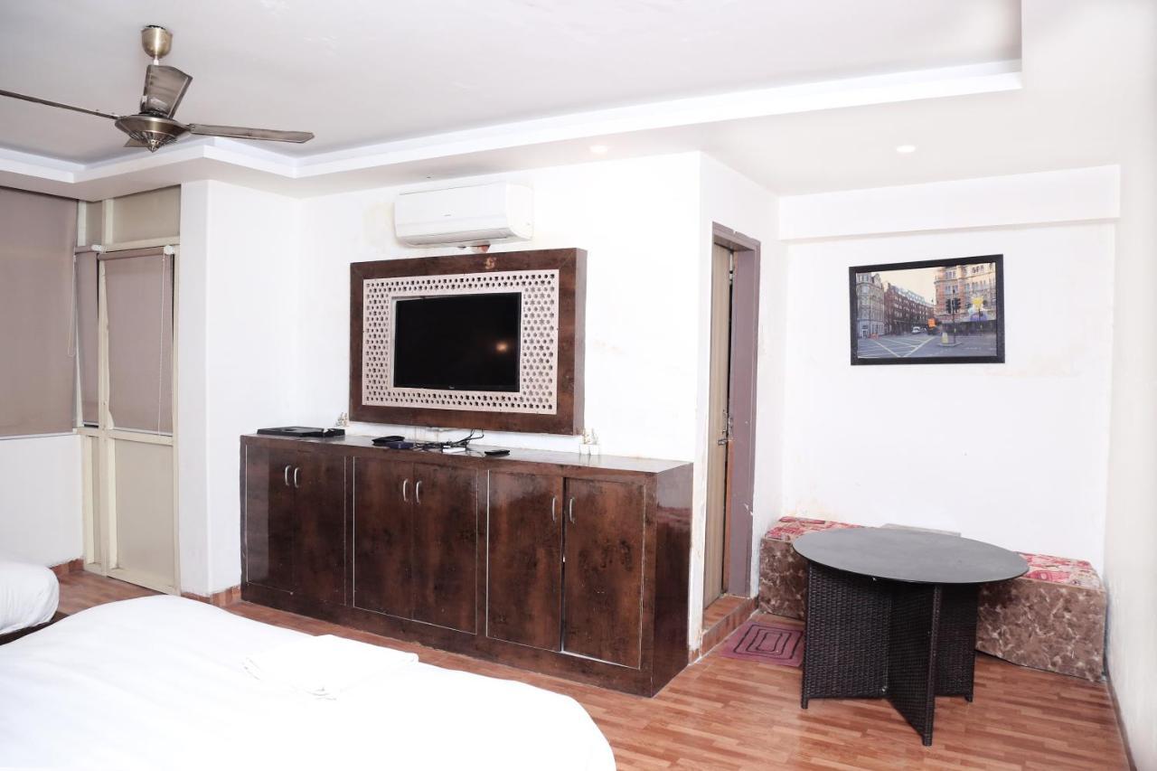 Hotel Plazzo Igi New Delhi Eksteriør bilde